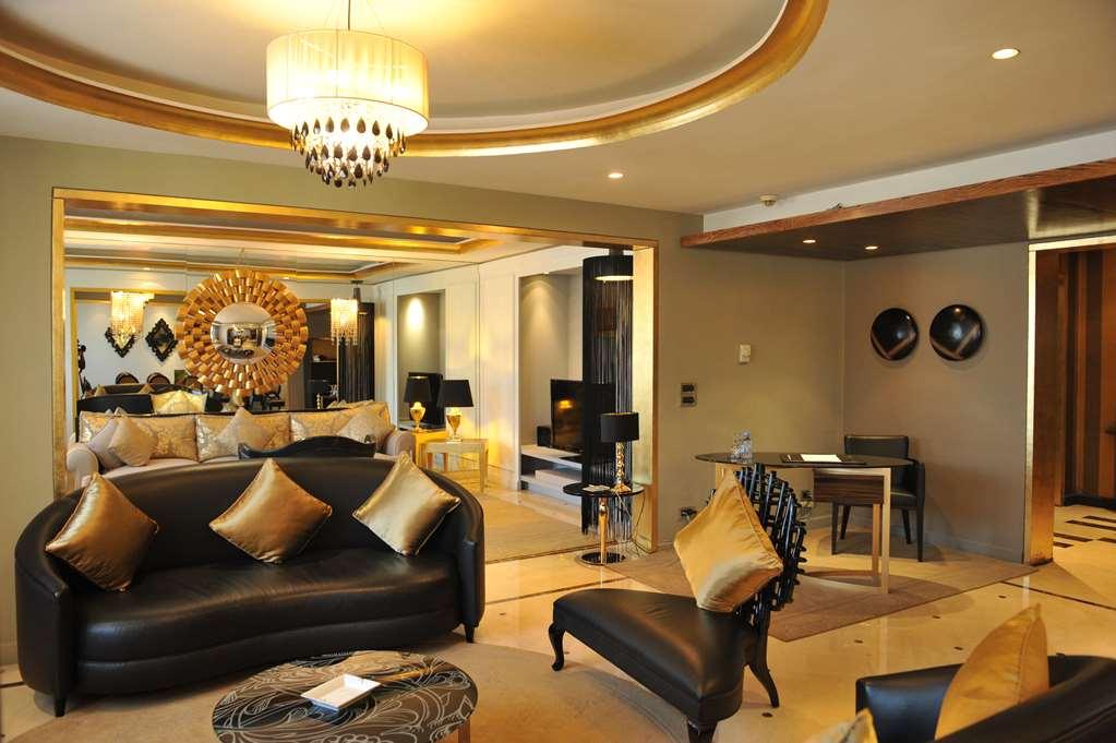 호텔 파라 카사블랑카 객실 사진 A suite at the hotel