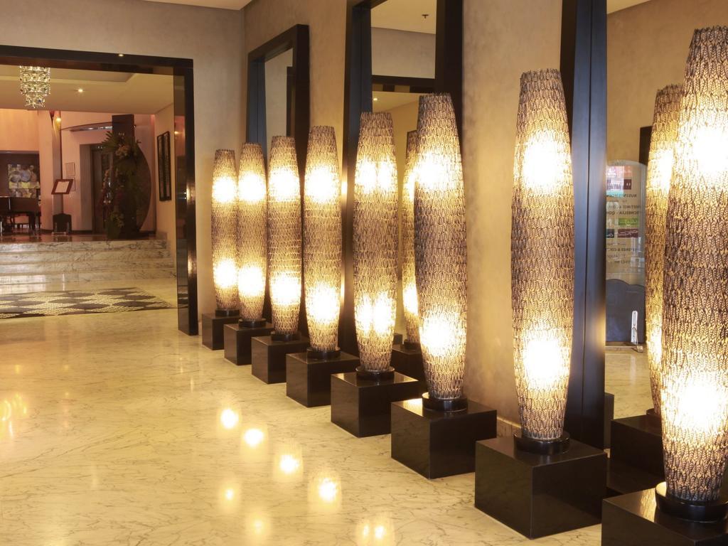 호텔 파라 카사블랑카 외부 사진 The interior of the hotel